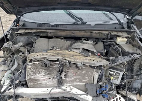 2018 Toyota Highlander Se z USA, uszkodzony, nr VIN 5TDJZRFH5JS533391